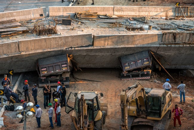 Brazil: Flyover Collapses in World Cup City, Crushes Vehicles