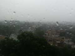 Rain in Delhi Brings Respite From Sultry Weather Conditions