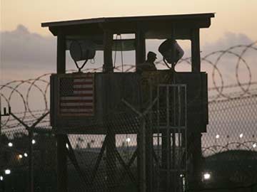 Navy Nurse Refuses to Force-Feed Gitmo Detainees 