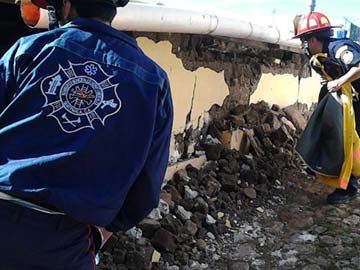 Strong Earthquake Hits Mexico, Guatemala; Four Dead