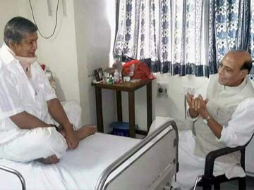Uttarakhand Chief Minister Harish Rawat Returns Home After Treatment at AIIMS