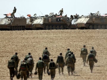 Israel Calls Up Another 16,000 Reserves