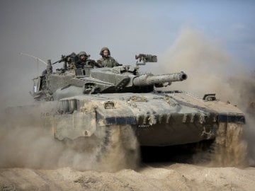 The Merkava IV tank, Israel's main asset for the ground offensive in Gaza, International