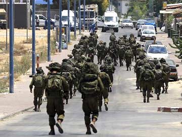 Israel Rallies Behind Army in Gaza War