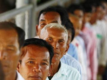 Khmer Rouge Tribunal Readies Way for Genocide Case 