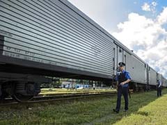 Train Carrying MH17 Bodies on Final Journey Reaches Ukraine City