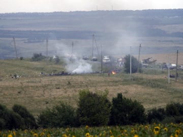 Shelling in Close Proximity to MH17 Crash Site: Report
