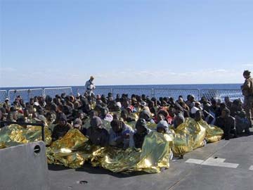 Italy Navy Rescues 2,600 Boat Migrants	