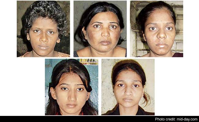 GRP's Burqa-Clad Squad Nabs Women Thieves from Mumbai Locals