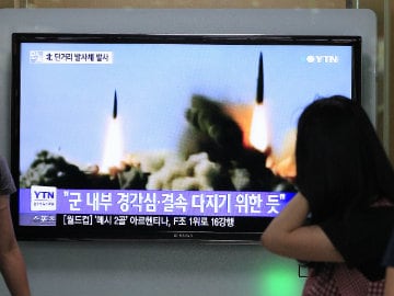 North Korea Fires Two Short-Range Projectiles: Report