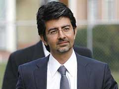 Internet Entrepreneur Pierre Omidyar Rethinks Focus of Online News Venture