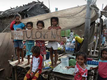 Philippines Typhoon Toll Soars as New Storm Threatens