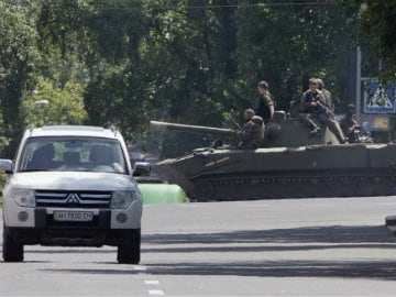 Ukraine Reports Overnight Rebel Attacks on Border