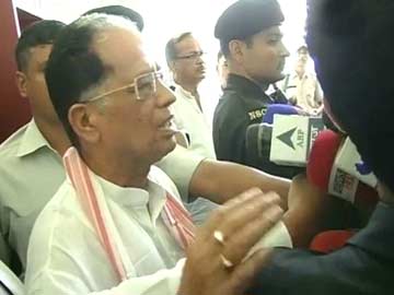 Tarun Gogoi Seems Not Confident of Leading Congress in 2016 Assam Polls