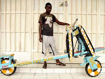 Tshukudu, the All-Purpose Transport Scooter is Congo's Lifeline