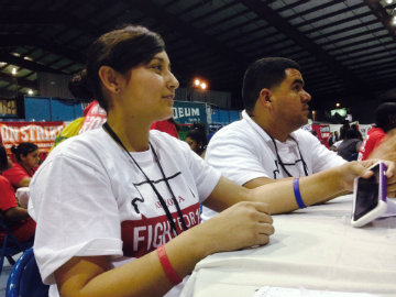 US Fast Food Workers Vow Civil Disobedience