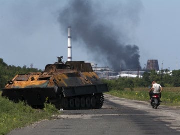 Ukraine Launches Offensive to Retake Donetsk
