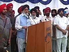 Gurudwara Management Row: Parkash Singh Badal Calls off Meet After Top Sikh Body Steps In