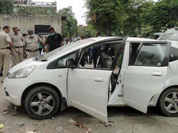 Delhi: 30-Year-Old Man Found Dead in Parked Car 
