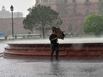 Monsoon Reaches Delhi, Brings Relief From Heat