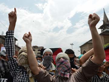 Kashmir: Man Protesting Against Gaza Violence Killed Allegedly in Firing by Security Forces