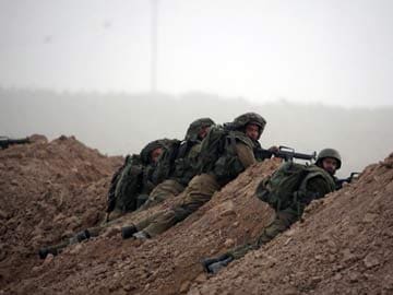 Gaza Militants Kill Five Israeli Soldiers after Infiltrating Through Tunnel