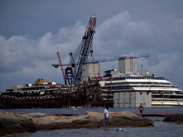 Underwater Footage Shows Inside of Doomed Italy Cruise Ship