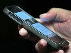 Taiwanese Man Files for Divorce from Smartphone-Addicted Wife