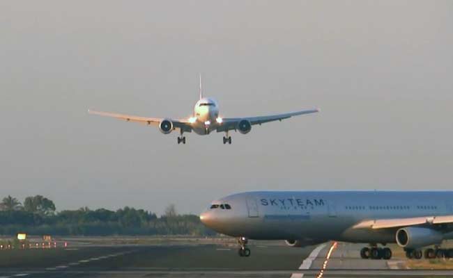 Caught on Video: Heart-Stopping Moment When Two Planes Almost Collide