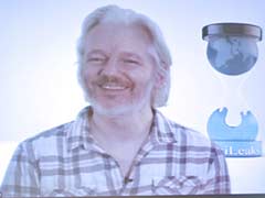 Julian Assange Urges Edward Snowden to be Careful if He Leaves Russia