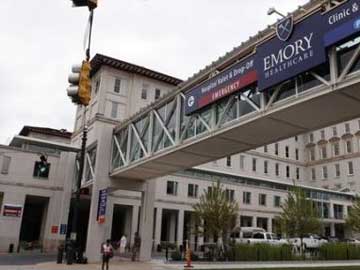 American Aid Worker Stricken with Ebola Lands in US for Treatment