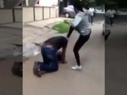 Bangalore Woman Kicks Man Who Harassed Her, Posts Video on Facebook Bangalore Woman Kicks Man Who Harassed Her, Posts Video on Facebook