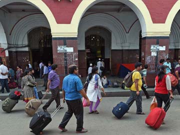 Three-Day Bus Strike in West Bengal Threatens to Disrupt Life