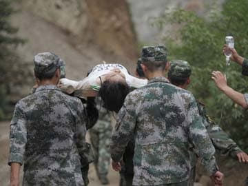 At Least 175 Dead after Quake Hits Southwest China