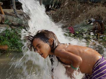 Delhi: Hot, Humid Morning as Humidity Hits 80 Per Cent