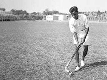 PM Pays Tribute to Hockey Legend Dhyan Chand