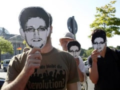 Snowden Receives Three-Year Russian Residence Permit: Lawyer
