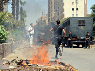 Egyptians Protest on Anniversary of Bloody Day, Five Dead