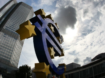Ukraine Looms Over European Central Bank Meeting