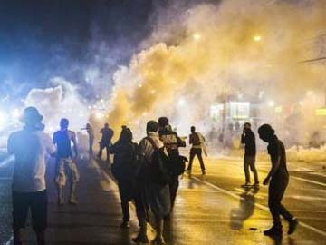 Ferguson Curfew Lifted as National Guard Deploys	