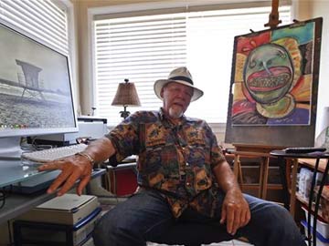 Ailing 'Ghostbusters' Artist Gives Bird to Cancer 