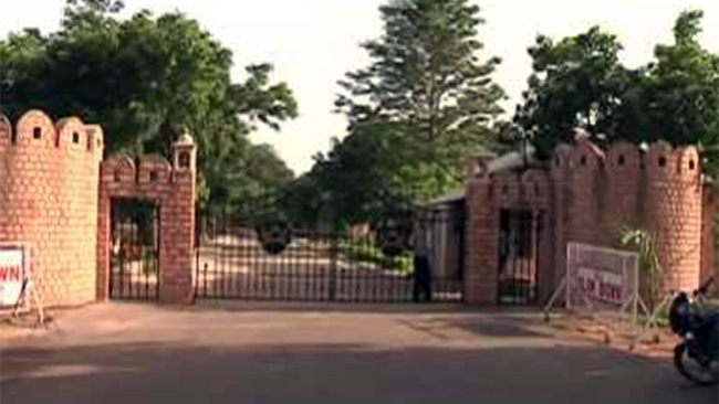 Opinion: Why Bullying Thrives in Boarding Schools Opinion: Why Bullying Thrives in Boarding Schools