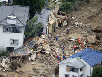 At Least Six Dead, 22 Missing in Hiroshima Landslide