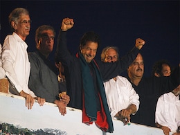 'Resign Or Else...,' Imran Khan Sets Deadline for Pakistan PM Sharif 'Resign Or Else...,' Imran Khan Sets Deadline for Pakistan PM Sharif