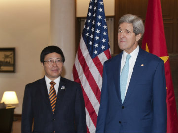 John Kerry Aims to Calm South China Sea Tensions