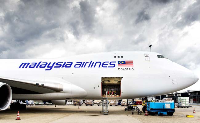 First Malaysian Bodies From MH17 Crash Fly Home
