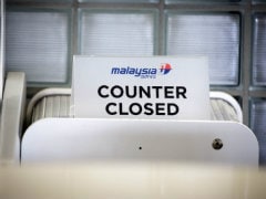 Malaysia Airlines to be De-Listed in Government Takeover Ahead  of Revamp