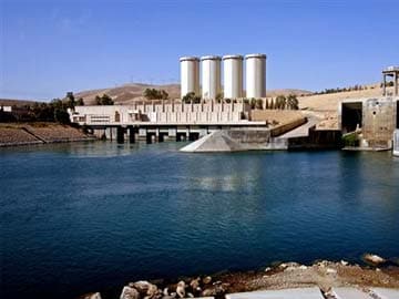 US Launches Air Strikes on IS Rebels Near Mosul Dam: Pentagon