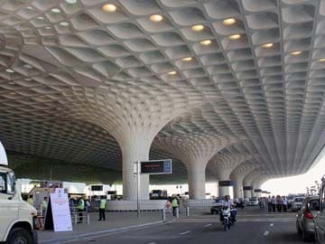 112 Indians Arriving from Ebola-Hit Liberia; Mumbai, Delhi Airports Gear Up