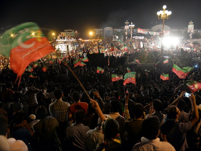 Pakistan Anti-Government Protests Continue Amidst Deadlock